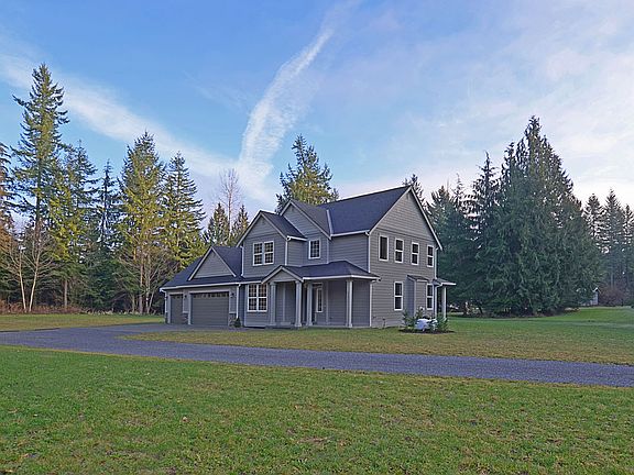 On 4.8 private Acres! 