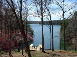 9126 Mount Carmel Rd, Belews Creek, NC 27009