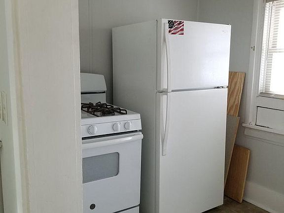 5th image of 423 S Janesville St #A