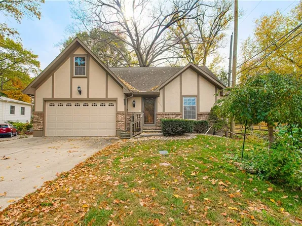 5311 W 60th Ter, Mission, KS 66205