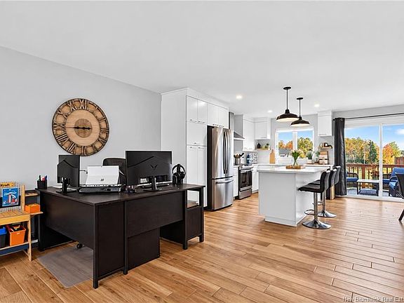 5th image of 60 Aime St
