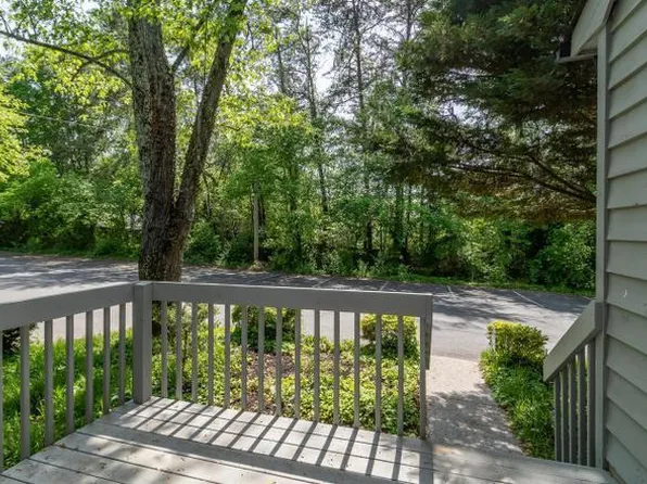 605D Idlewood Ln, Knoxville, TN 37923
