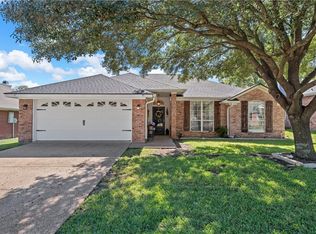 10608 Sierra West Dr, Woodway, TX 76712