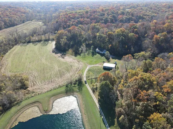 26901 Boyer Creek Spur, Kane, IL 62054