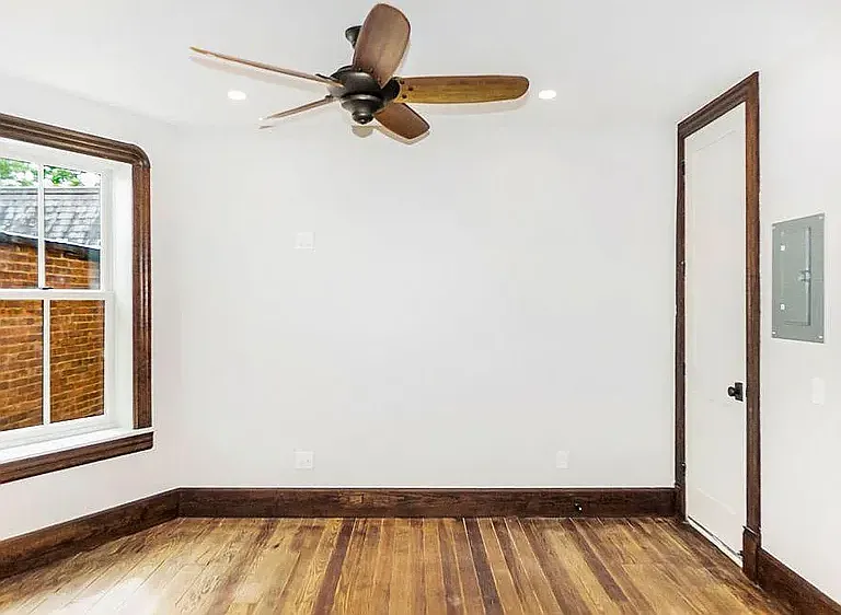 32 W Bridge St #303 — Photo 17