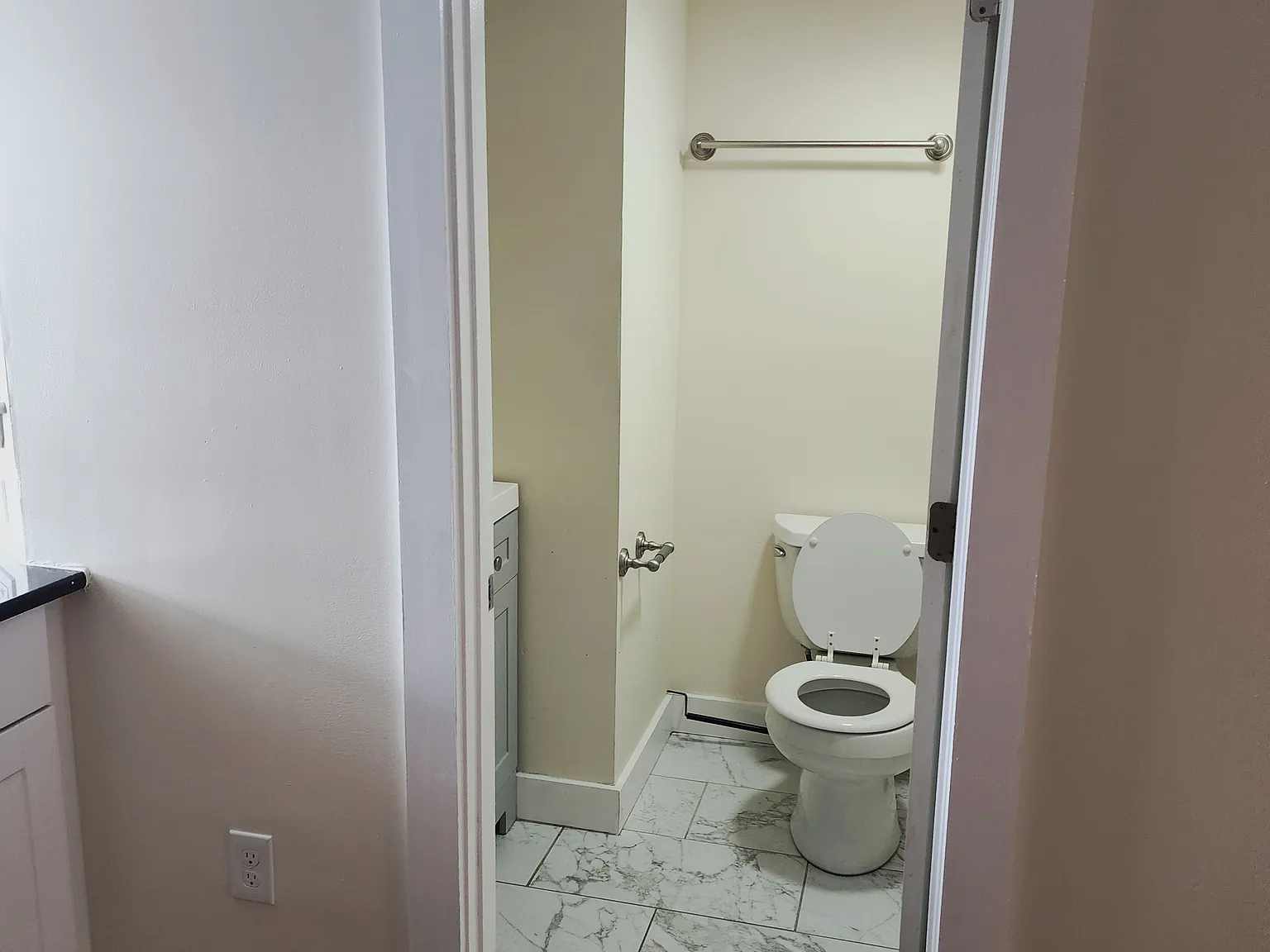 Studio, $1,295 — Photo 4