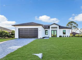 1612 NW 9th Ave, Cape Coral, FL 33993