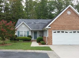 993 Glyn Water Ln, High Point, NC 27265
