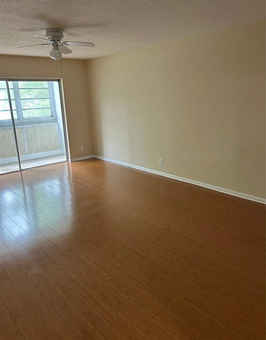 Meadowbrook Towers Condo — Photo 3