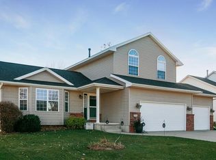 405 W 33rd Ave, Marion, IA 52302