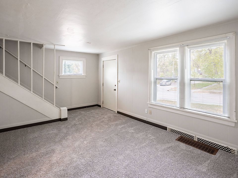 Fargo, ND Marlowe South Apartments | 31A | Living