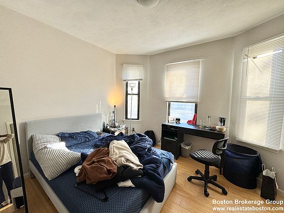 5th image of 1578 Tremont St