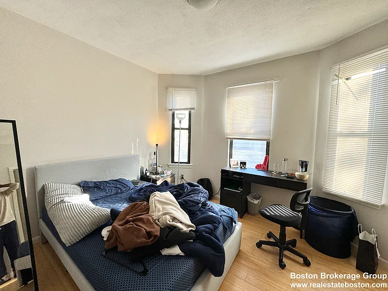 1578 Tremont St — Photo 5