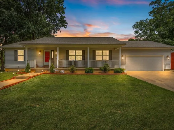 310 Kinzer St, Farmington, MO 63640