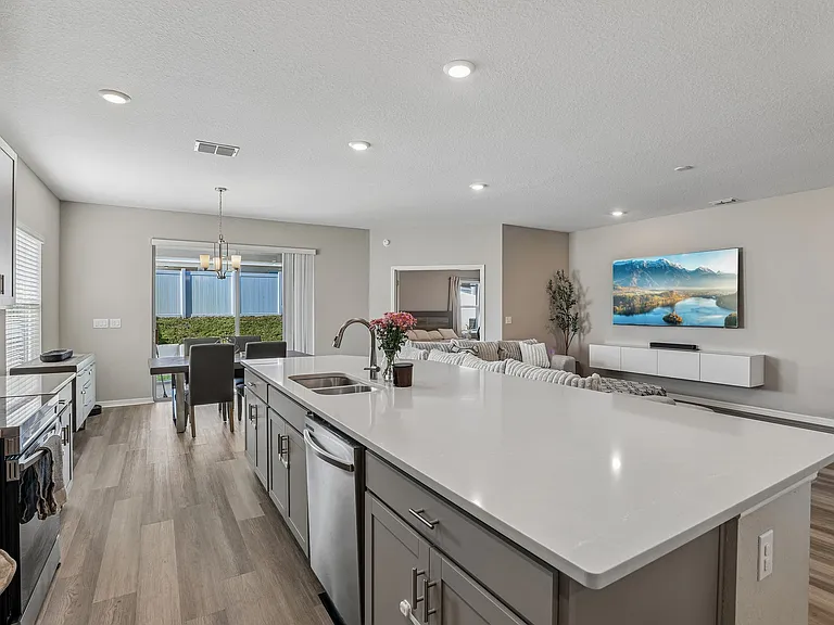 2167 Desert Rose Dr — Photo 12