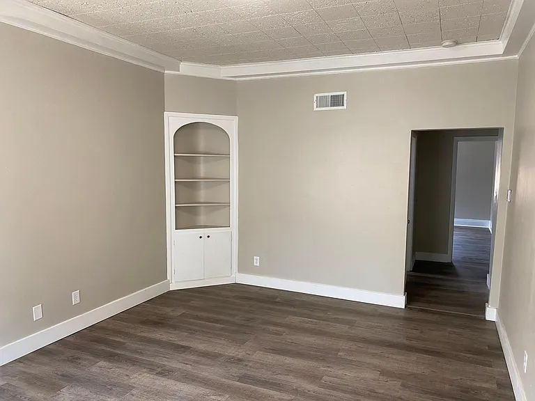 3851 Dewey Ave #2 — Photo 5