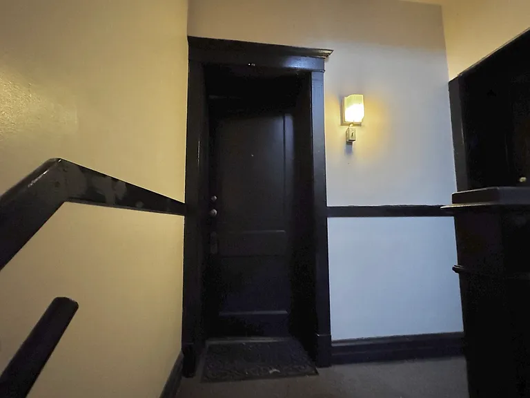 4112 W Wellington Ave #1R — Photo 5