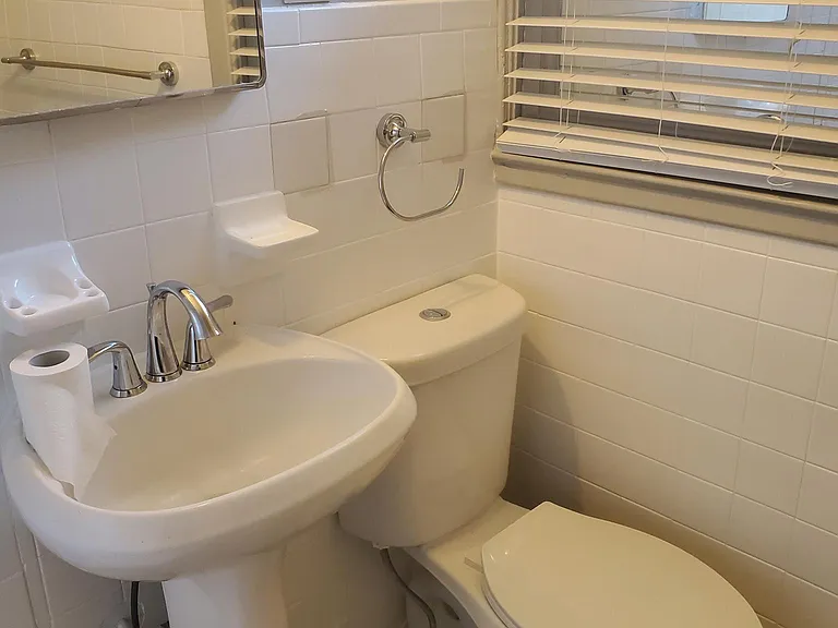 37 S Rembert St — Photo 15