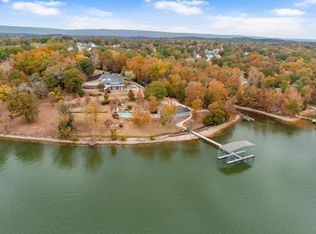 2420 Glengerrie Dr, Soddy Daisy, TN 37379