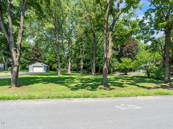 30 Tudor Road, Albany, NY 12203