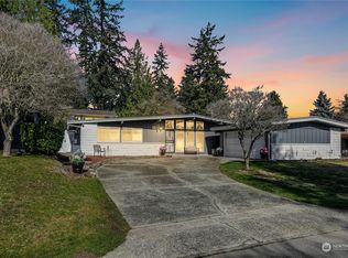845 170th Pl NE, Bellevue, WA