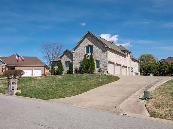 2nd image of 122 Collinwood Dr