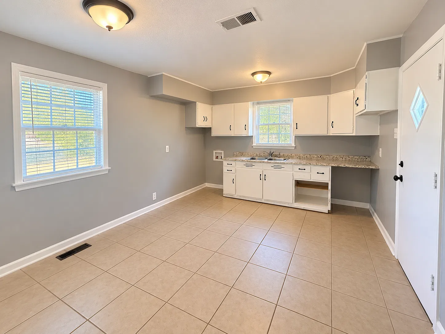 3 bed, 1218 sqft, $1,395 — Photo 4