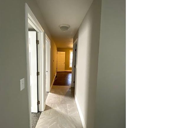 5th image of 9116 S Woodlawn Ave #2