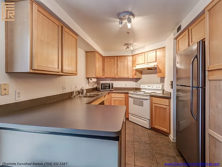 718 Trade St #813 — Photo 29