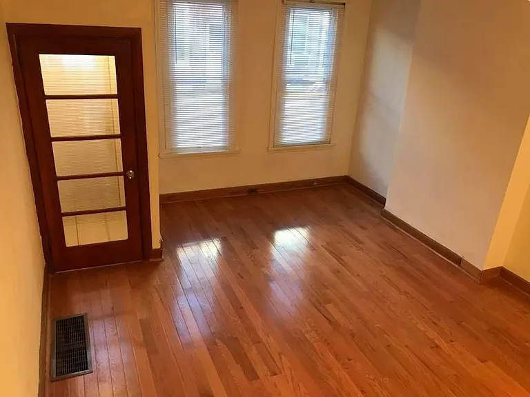 LR from stairs