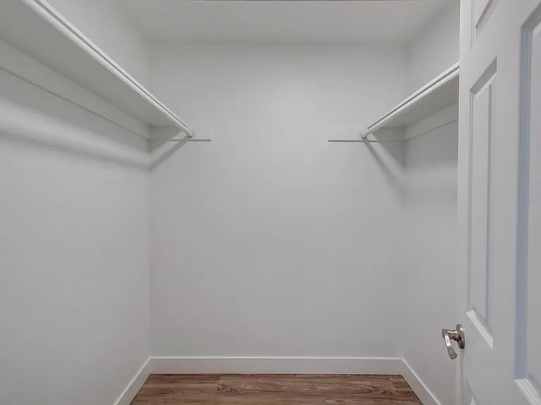Eugene Eddy | Newly Renovated Apartment Homes — Photo 23