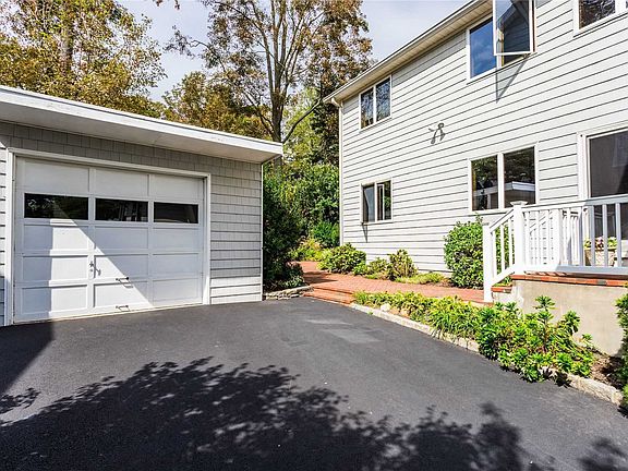 3rd image of 31 Birmingham Dr