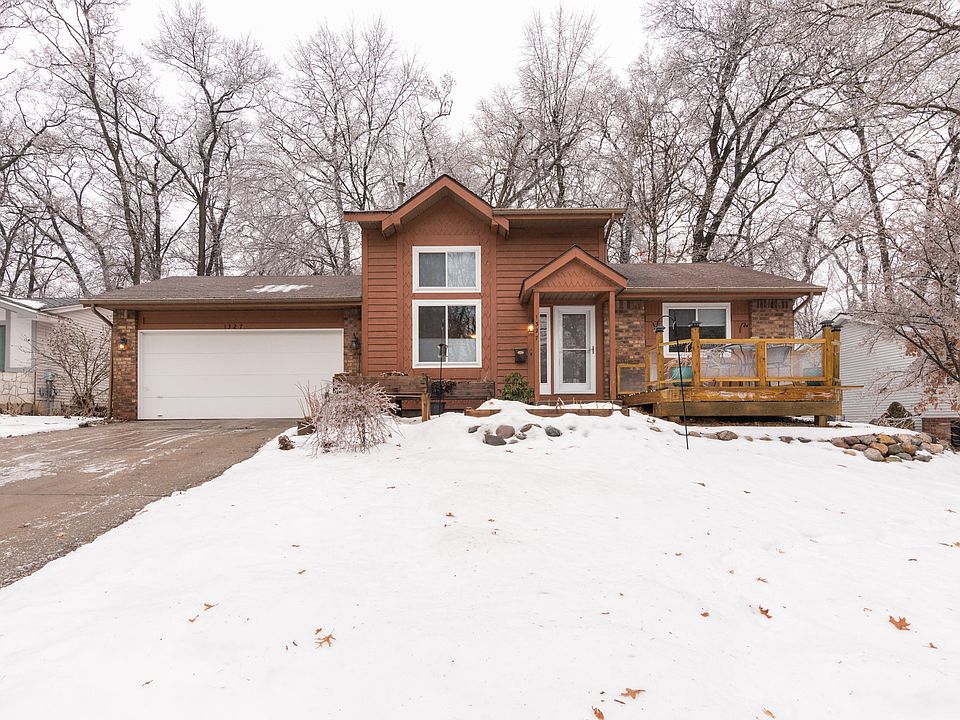 1st image of 1327 Gladstone Dr SE