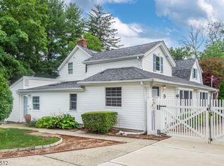 118 Kakeout Rd, Butler, NJ 07405