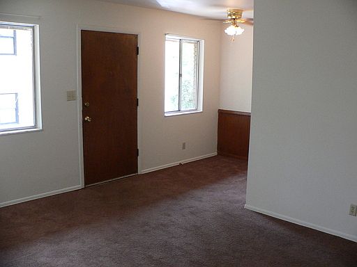 3rd image of 47 Auburn Ave APT 8