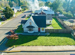 2293 Long St, Sweet Home, OR 97386