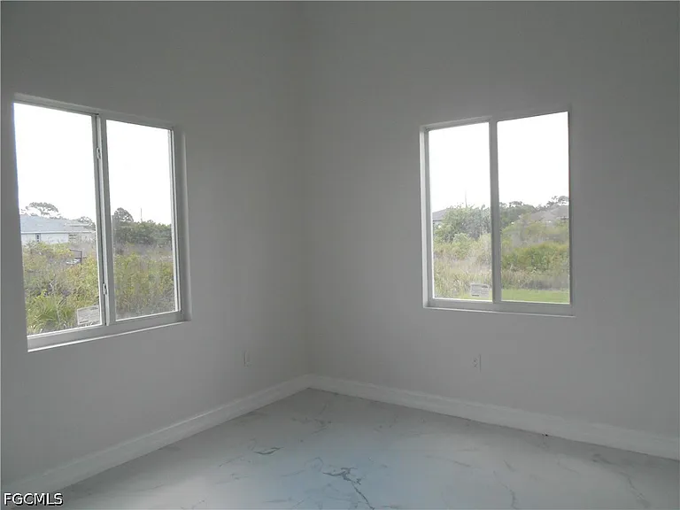 2809 55th St W — Photo 13