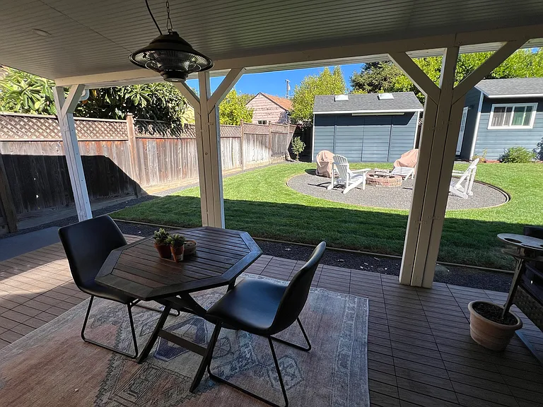 21556 Lake Chabot Rd — Photo 37