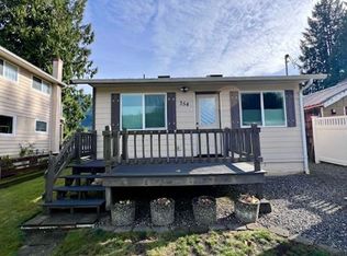 354 Shallow Shore Rd, Bellingham, WA 98229