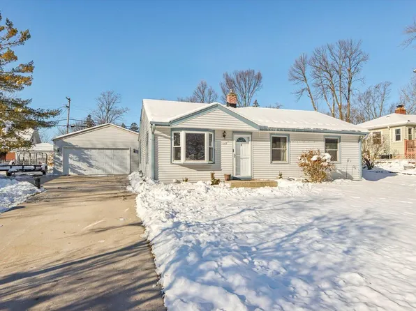 1545 South 171st STREET, New Berlin, WI 53151