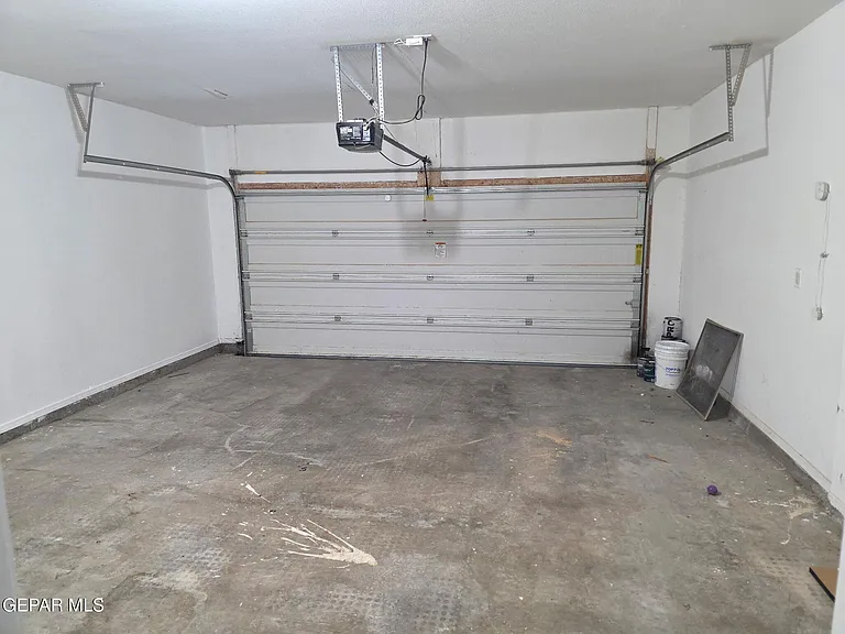 14377 Whisper Mare Ct — Photo 26