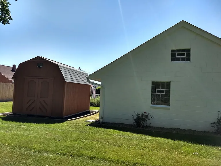 21480 Arbor Ave — Photo 5