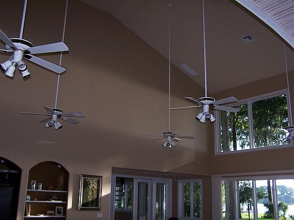 29ft. Ceilings