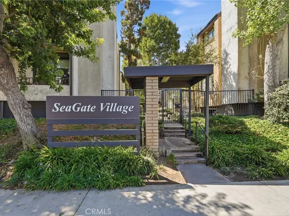 8675 Falmouth Ave APT 221, Playa Del Rey, CA 90293