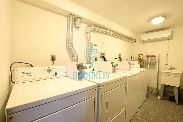 Rented by null | media 57