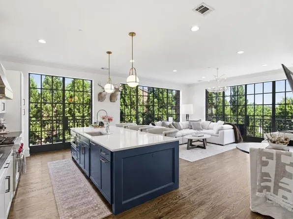 220 Vickery Falls Dr, Roswell, GA 30075