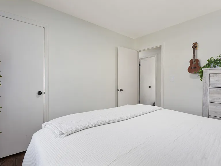 3314 NE Mohawk Ln — Photo 22