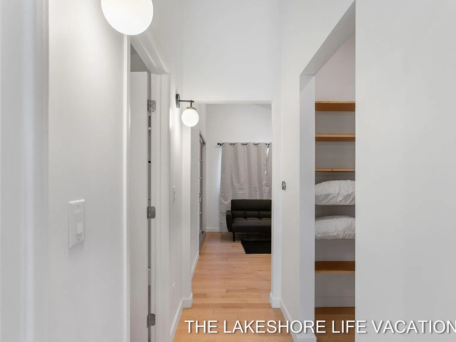 3892 Lakeridge Dr — Photo 2