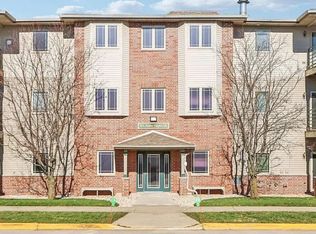 102 E View Rd #113, Verona, WI 53593