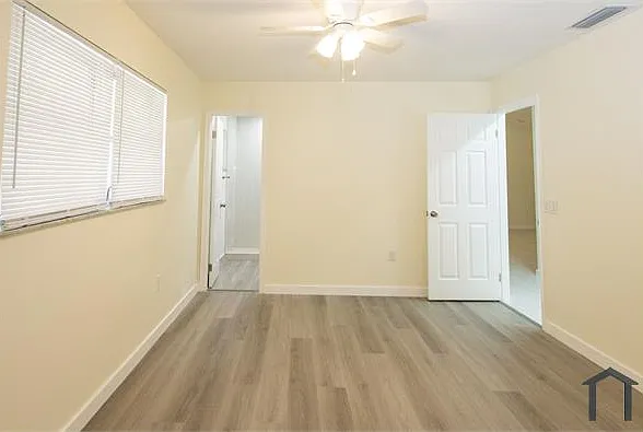 11500 NW 35th Pl — Photo 5